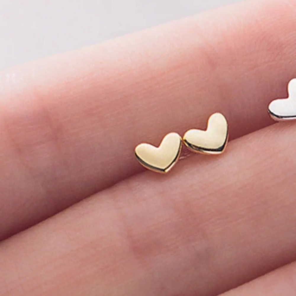 18K Gold Heart Stud Earrings